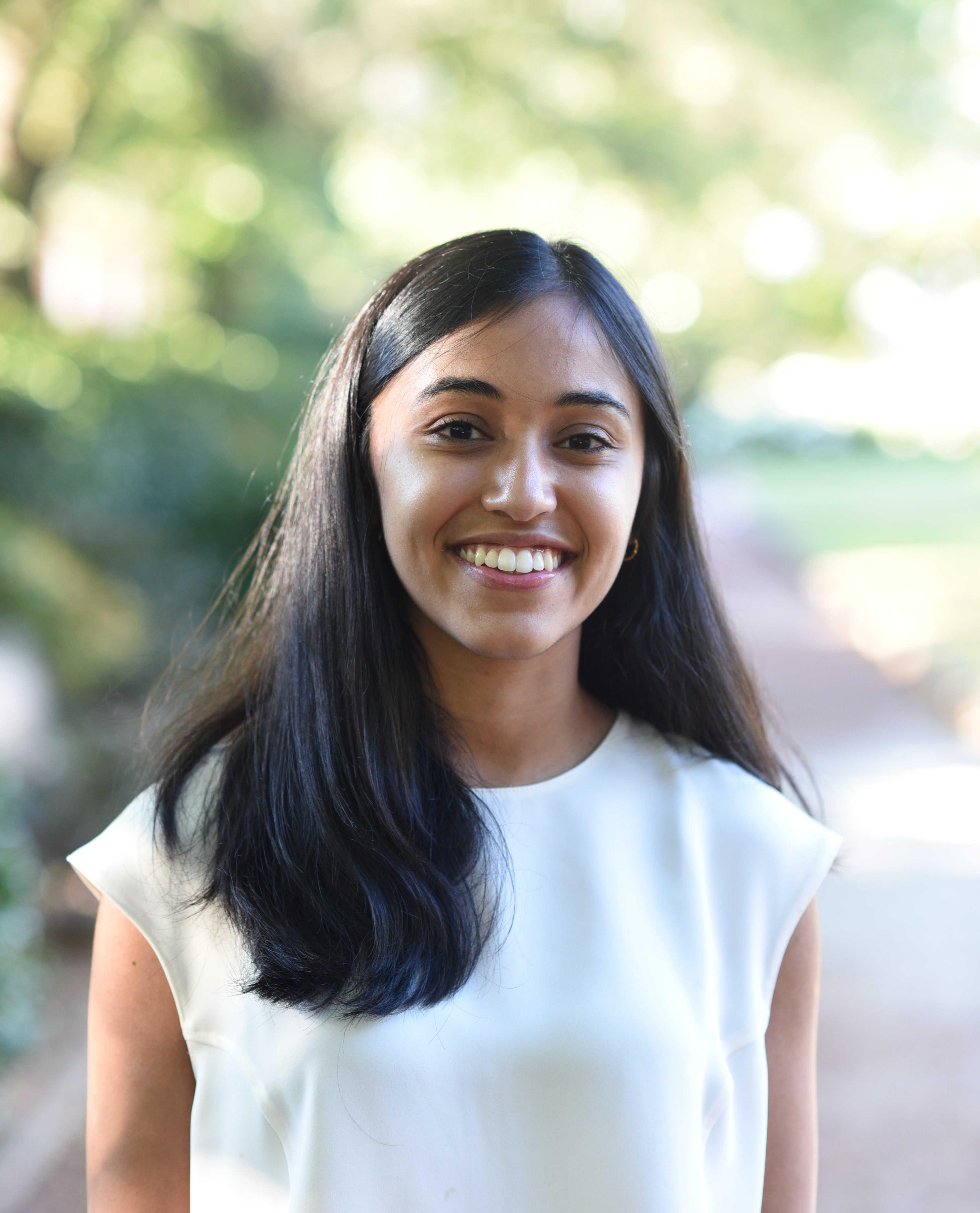 photo of woman, outdoors, day