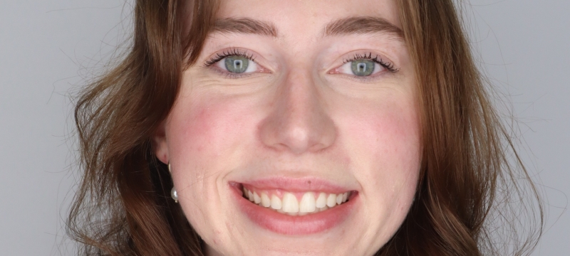 headshot photo of woman