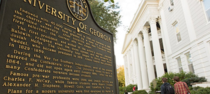 marker with building